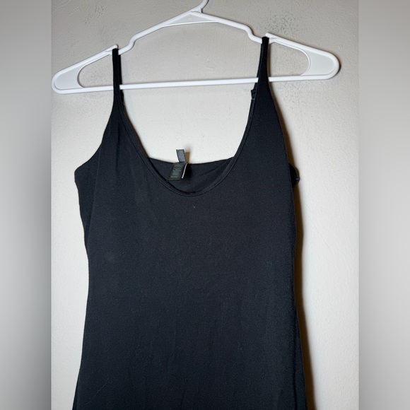 SKIMS Smooth layers skimpy scoop neck black dress size small - Picture 4 of 8